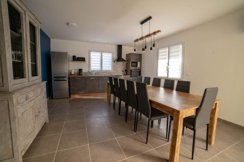 Gite 12 personnes à Vesseaux