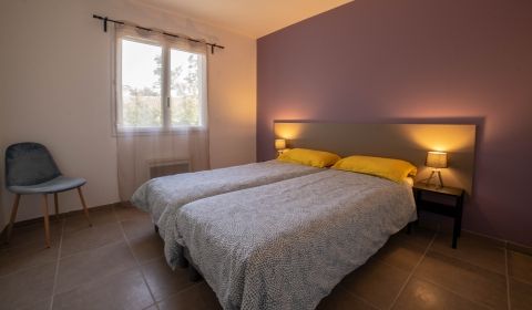 Gite avec 6 chambres à Vesseaux en Ardèche